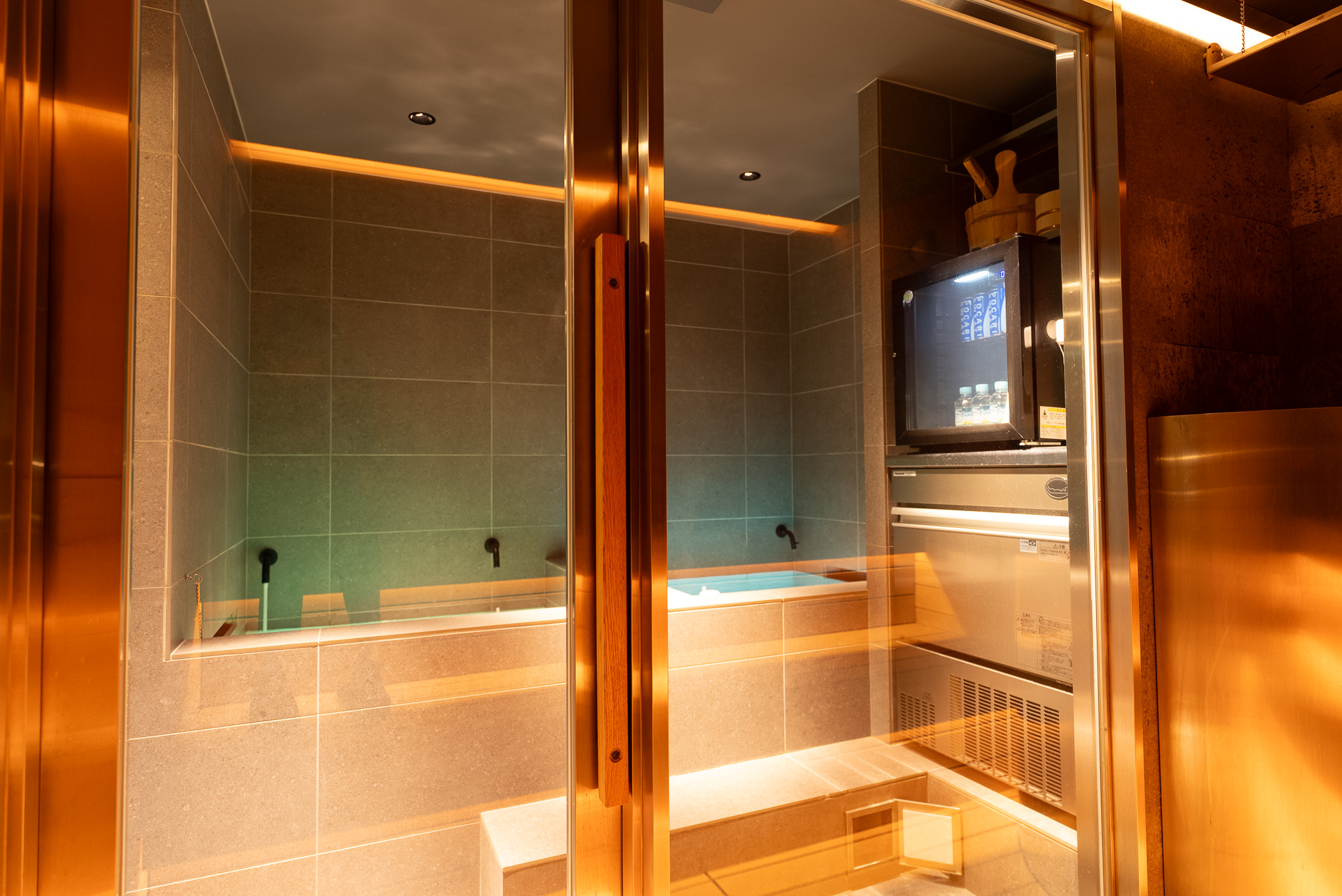 サウナルーム | 1F