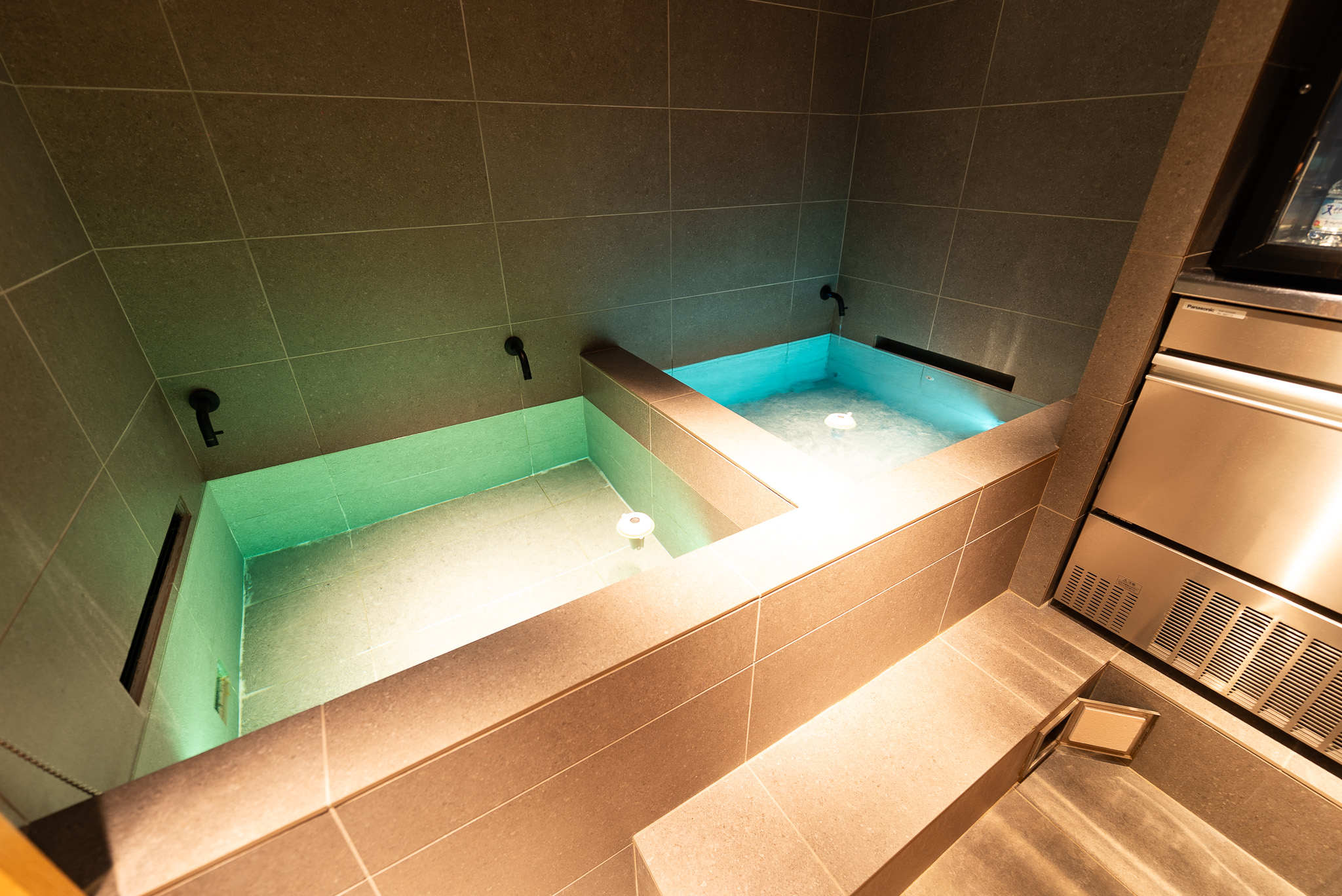 水風呂 | 1F