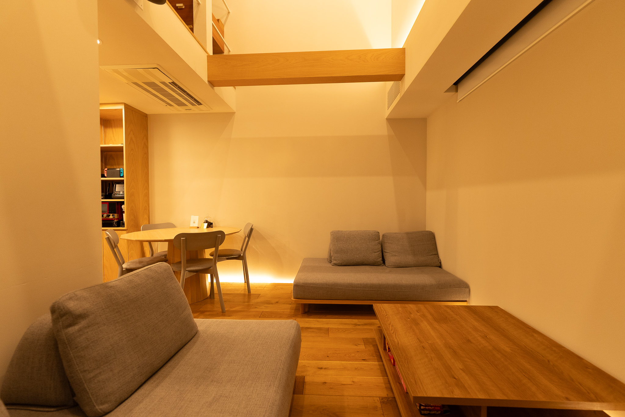 リビングルーム | 2F